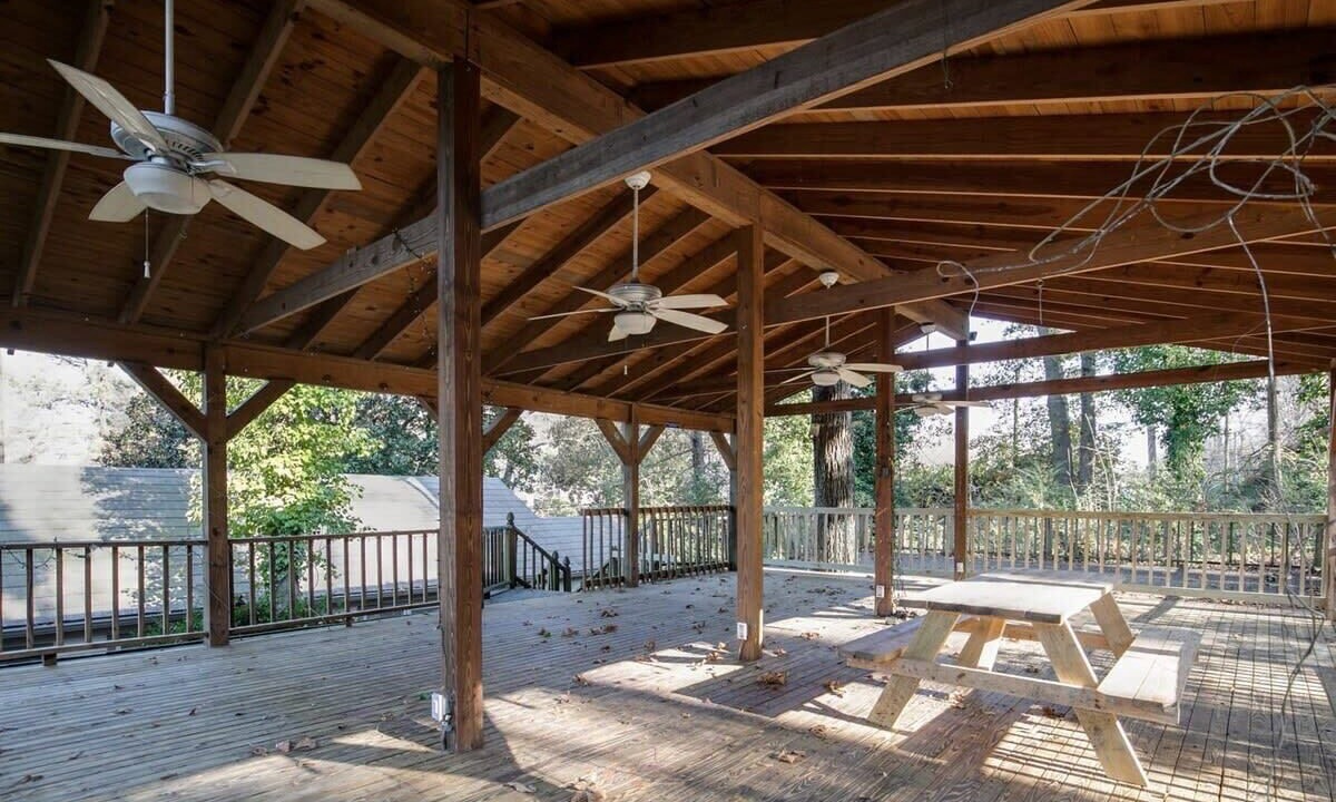 Photo of Outdoor in Redmont Park