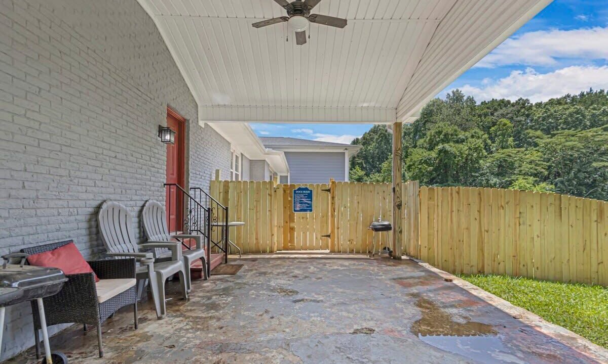Photo of Patio Balcony in Huntsville