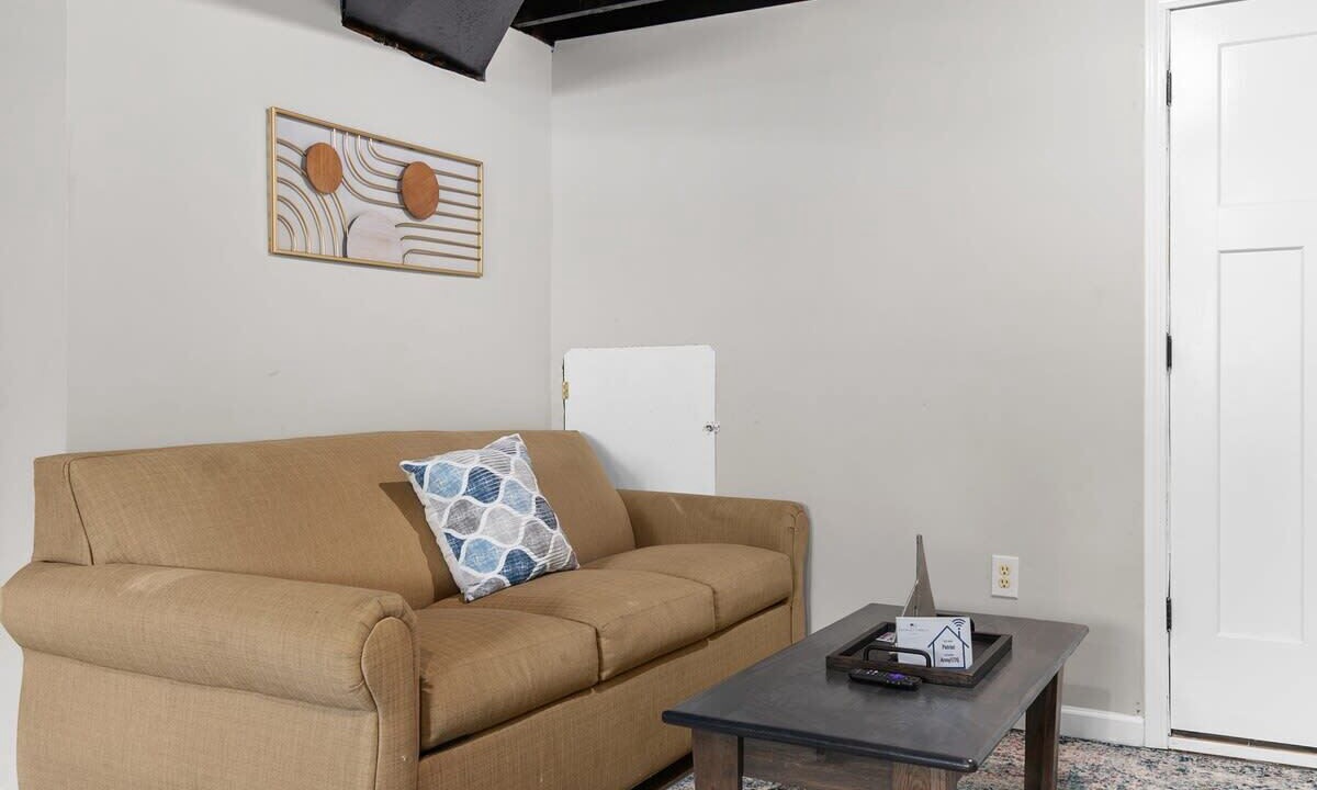 Photo of Livingroom in New Castle