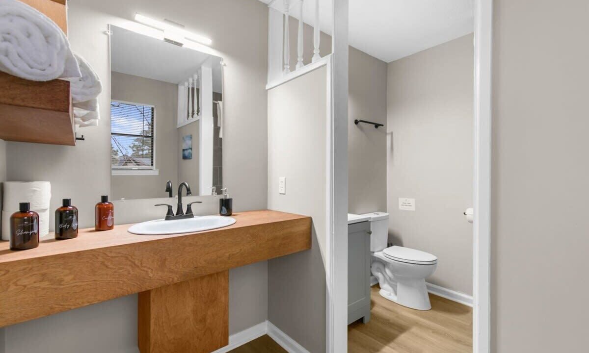 Photo of Bathroom in Crestline Heights