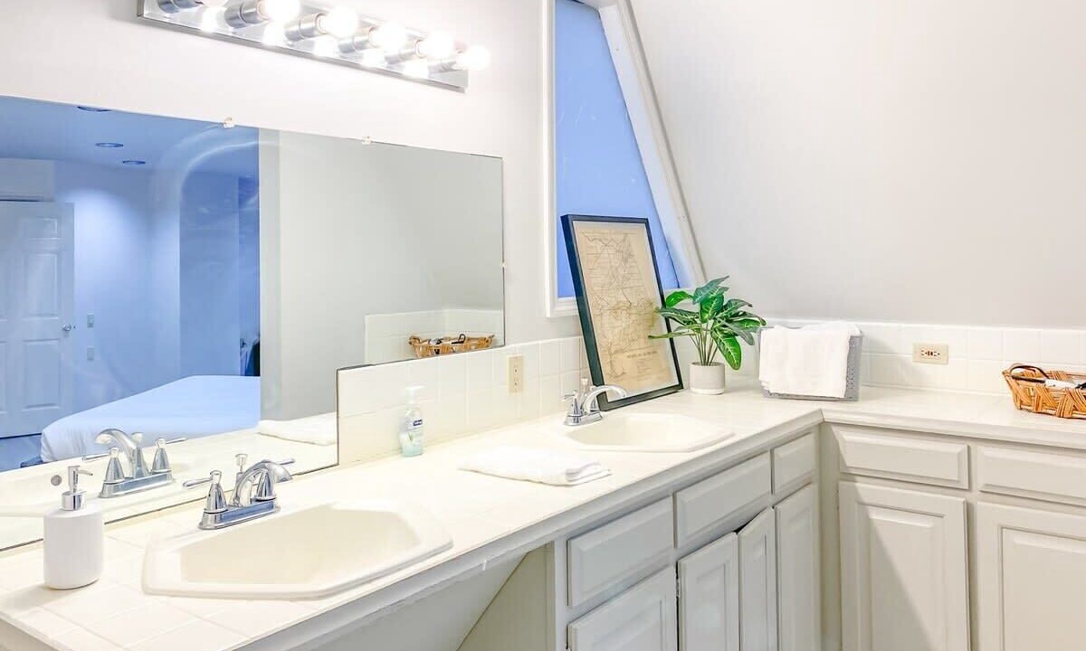 Photo of Bathroom in Normal