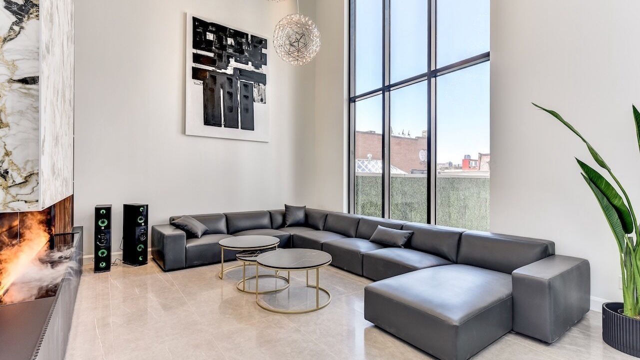 Photo of Livingroom in Pointe-Saint-Charles