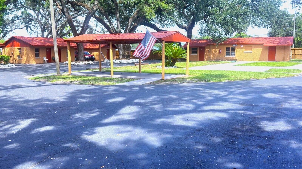 Photo of Outdoor in Seffner Community Alliance