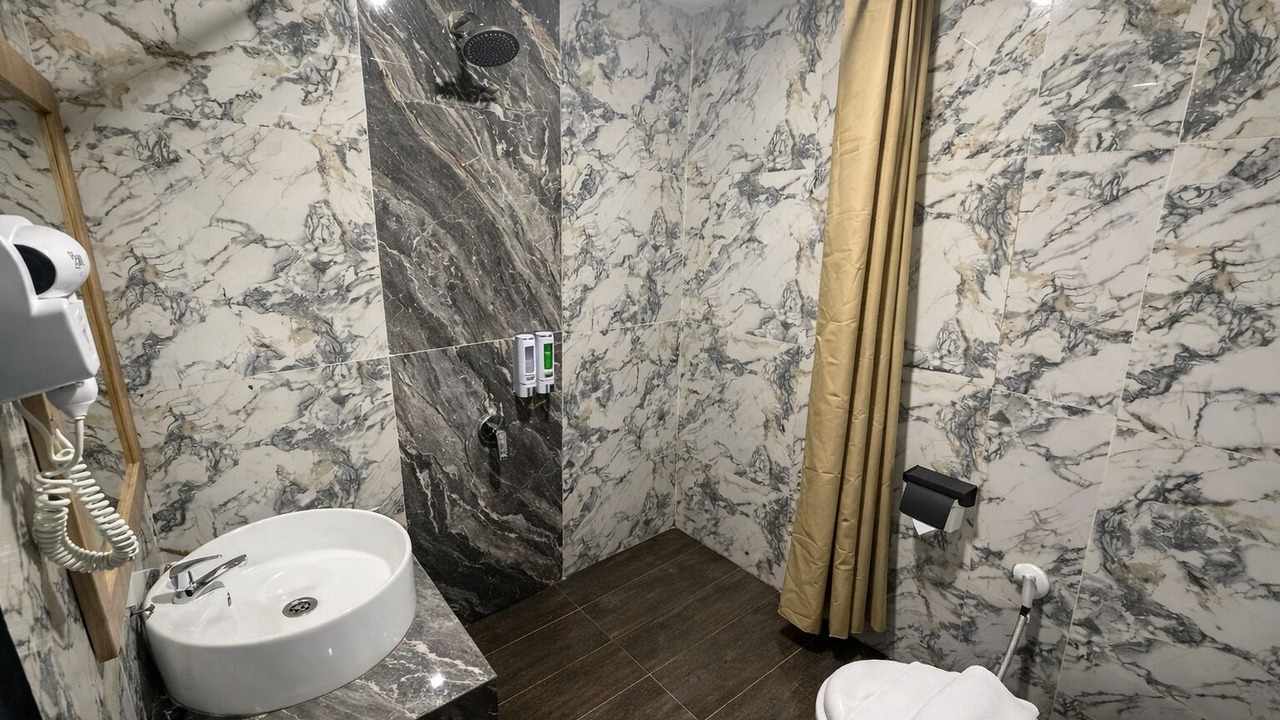 Photo of Others in Genteng