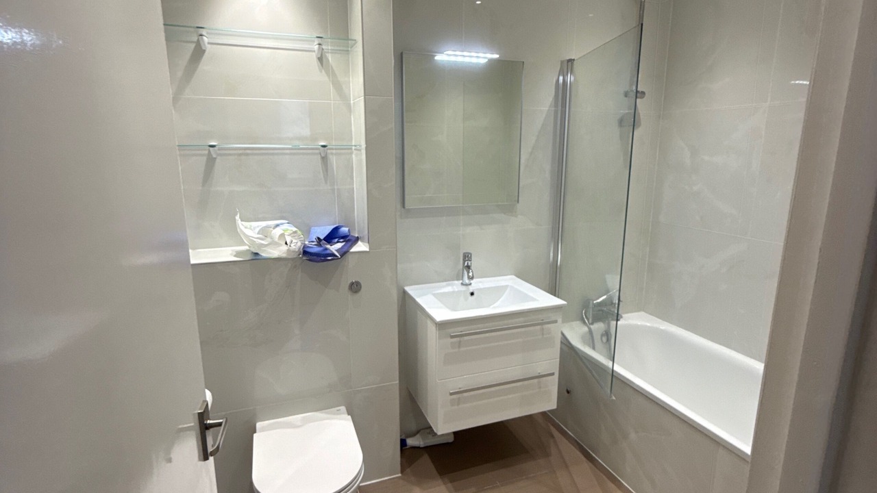 Photo of Others in Canonbury