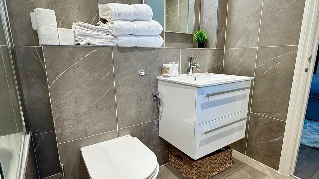 Photo of Others in Canonbury