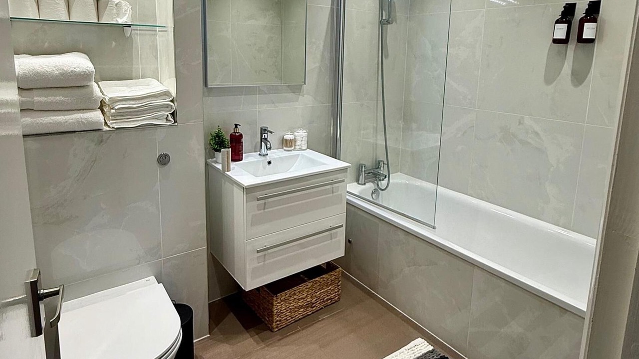 Photo of Others in Canonbury