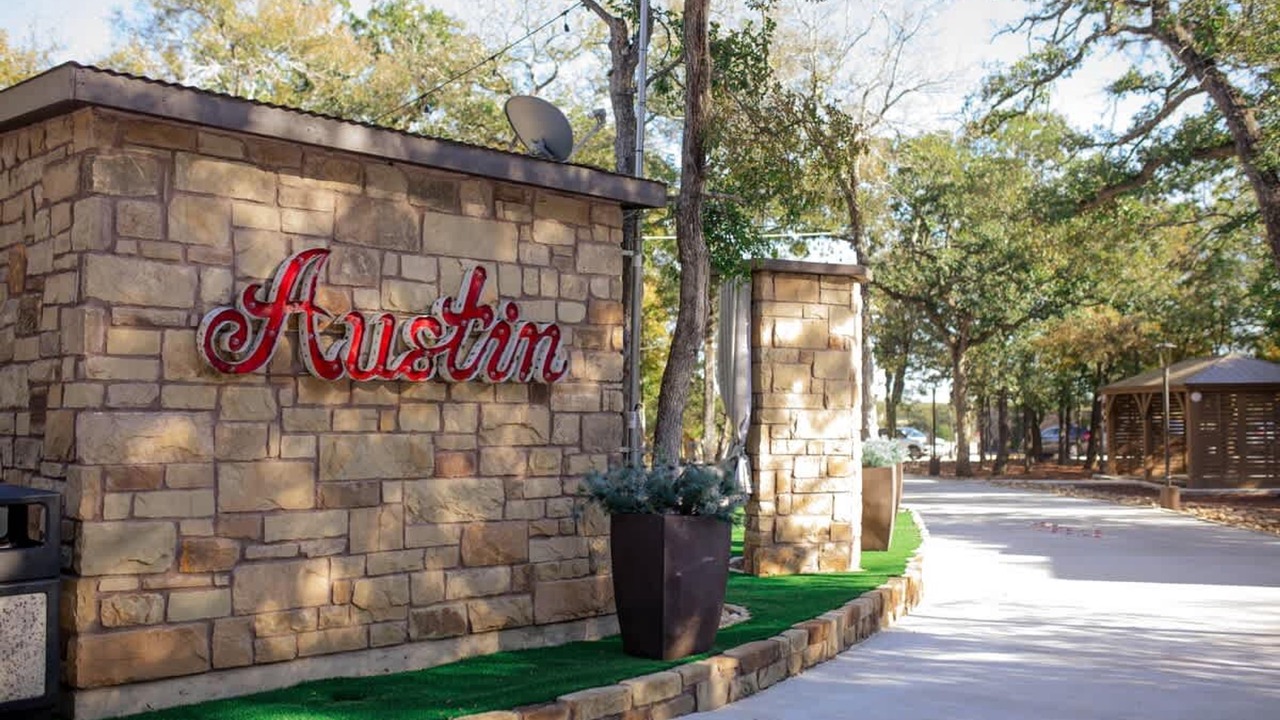 Photo of Others in Austin