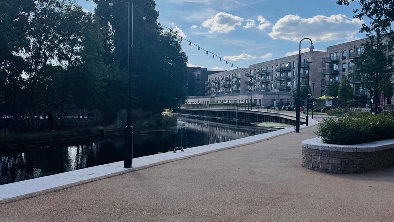 Photo of Others in Alperton