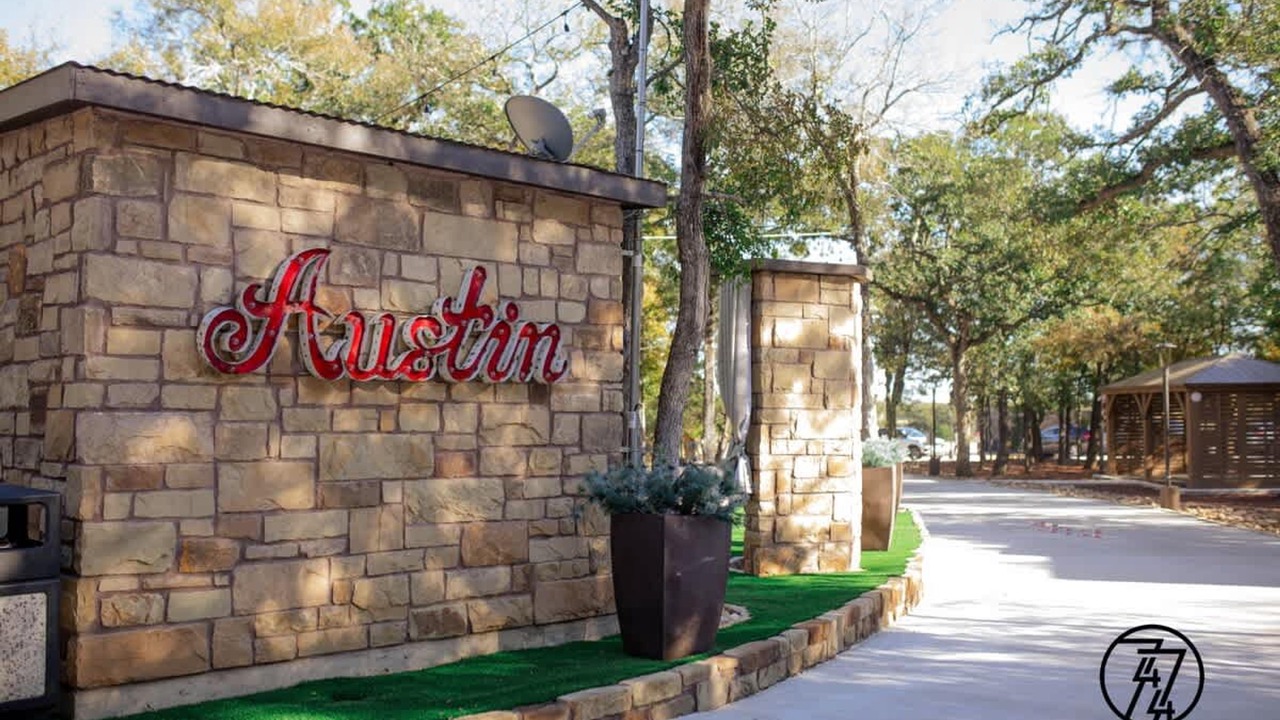 Photo of Others in Austin
