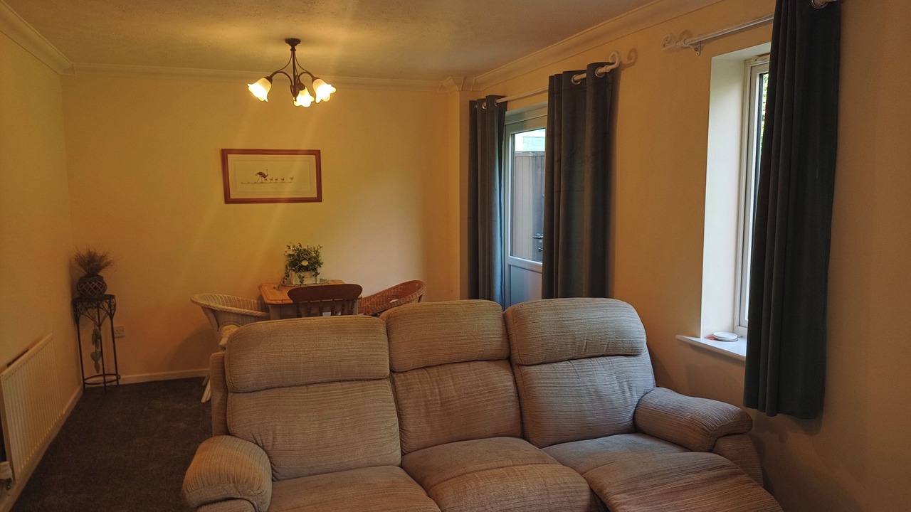 Photo of Livingroom in Uttoxeter