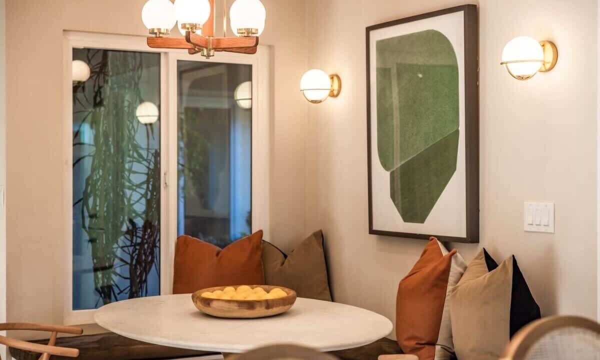 Photo of Livingroom in Fullerton