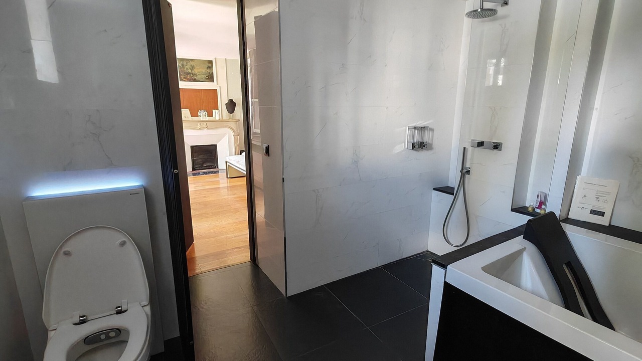 Photo of Bathroom in Marat - Parmentier