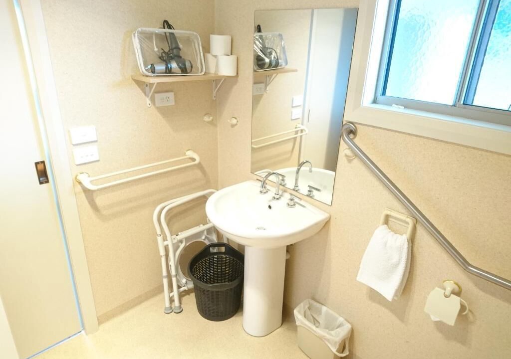 Photo of Bathroom in Lakes Entrance
