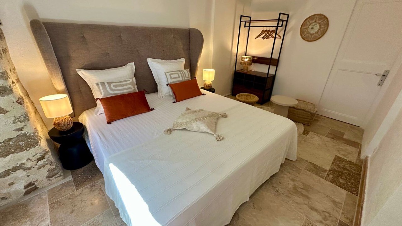 Photo of Outdoor in Grillon