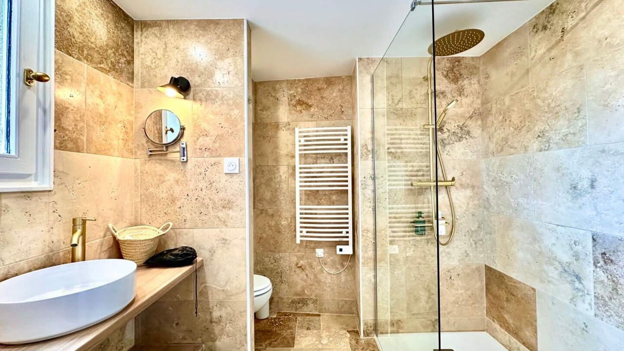 Photo of Bathroom in Grillon