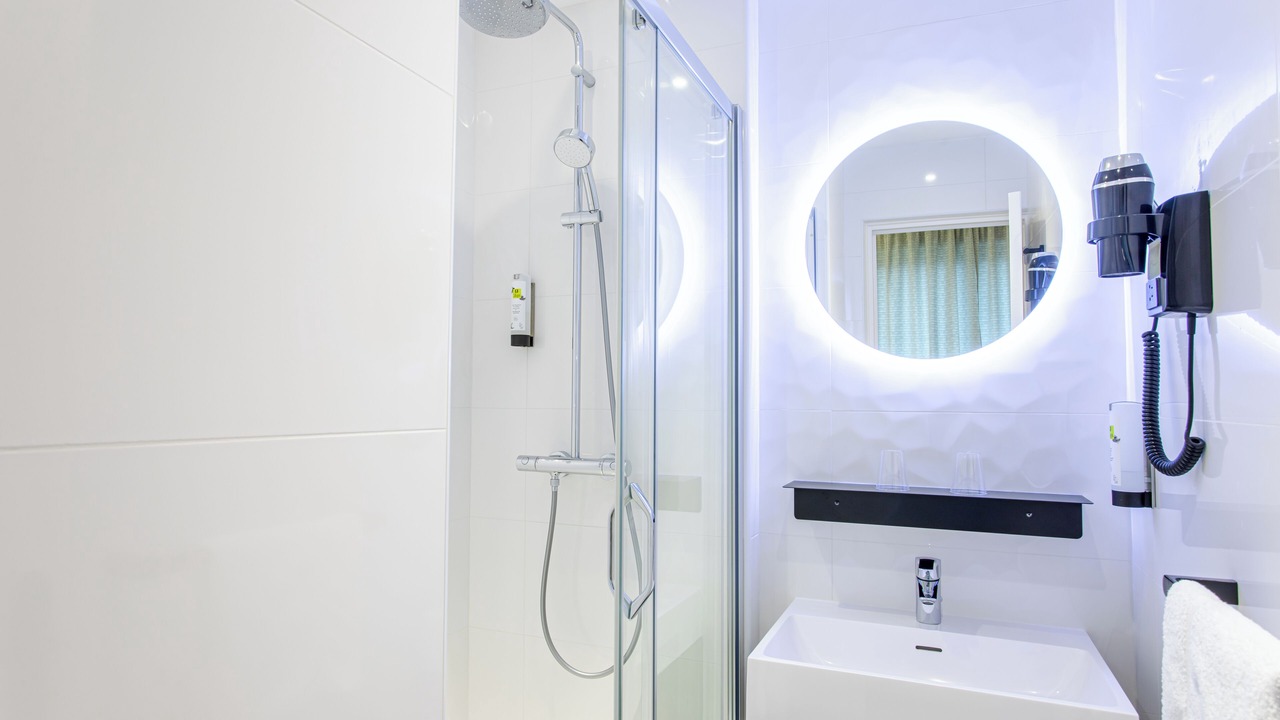 Photo of Bathroom in Norroy