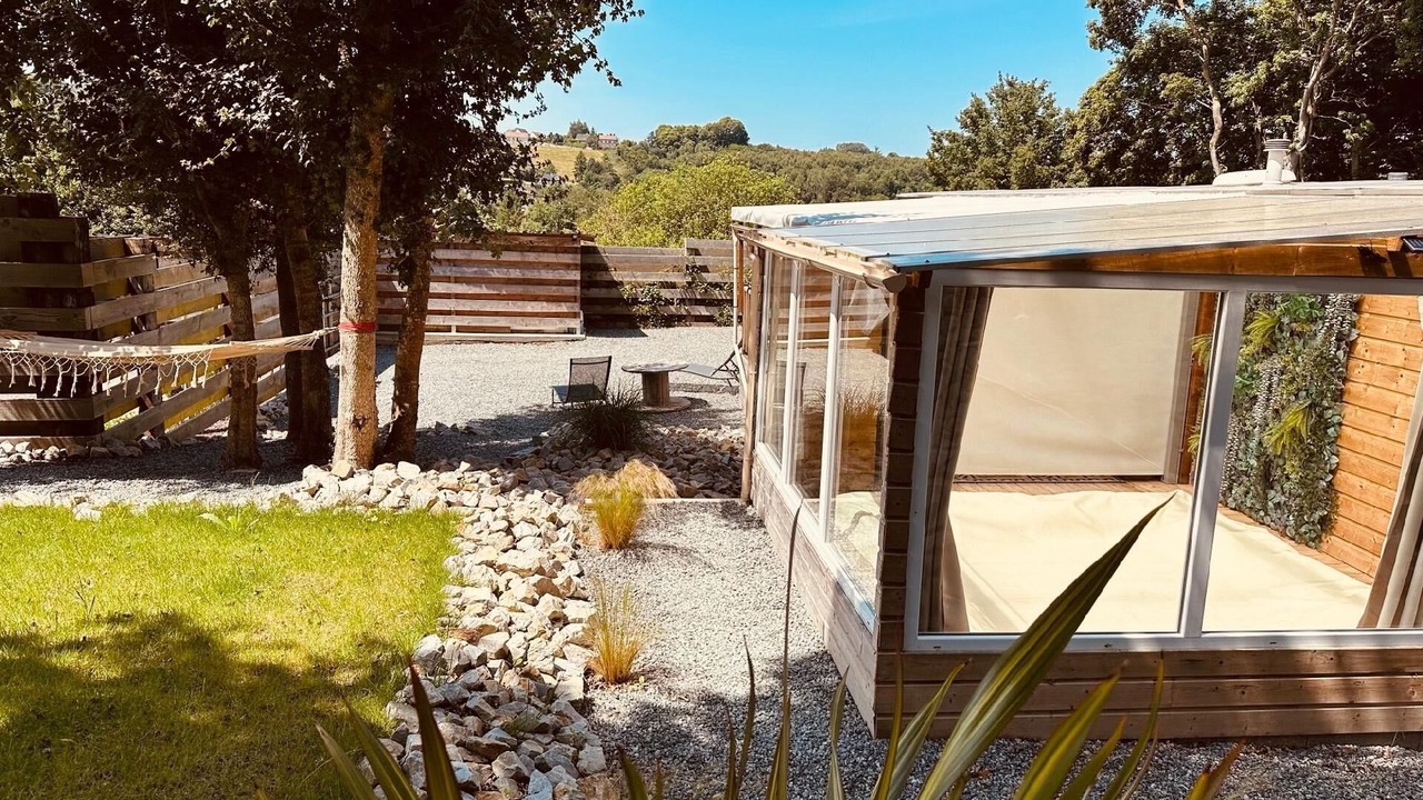 Photo of Patio Balcony in Anneville-sur-Scie