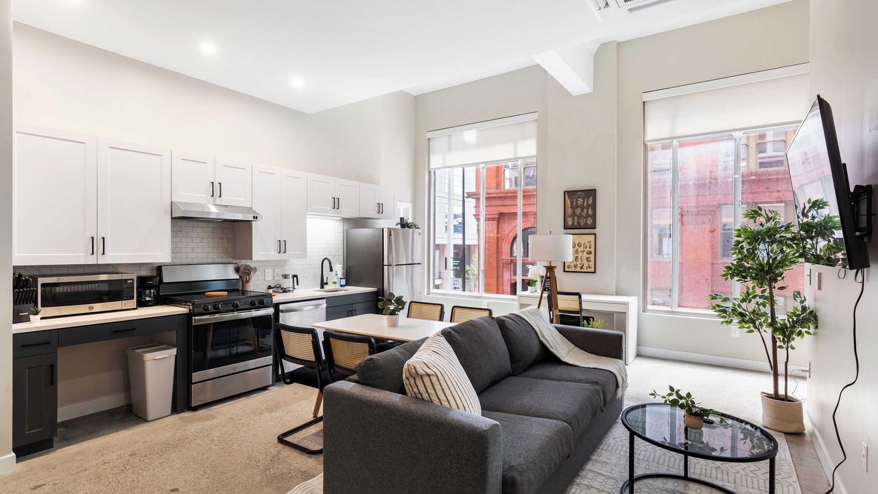 Photo of Others in Downtown Cincinnati