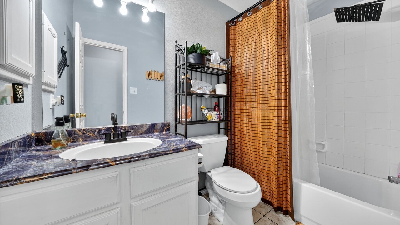 Photo of Bathroom in Stone Oak