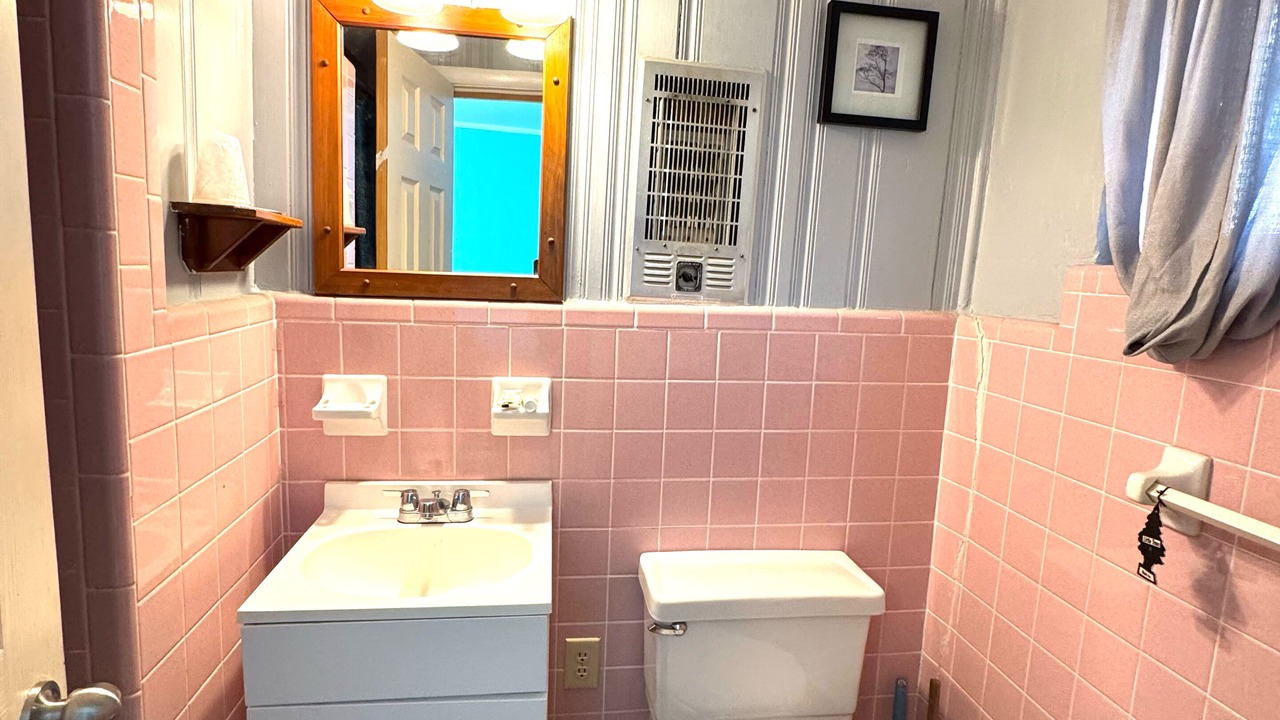 Photo of Bathroom in Linville Falls