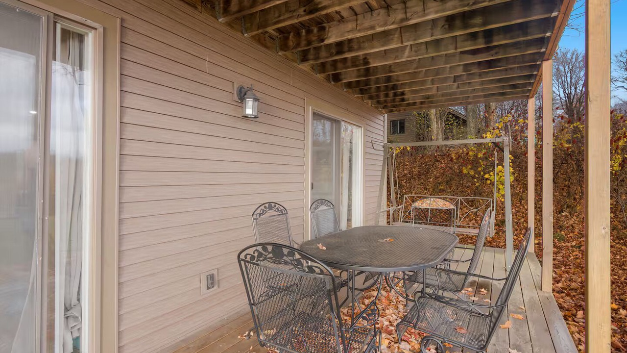 Photo of Patio Balcony in Kewadin