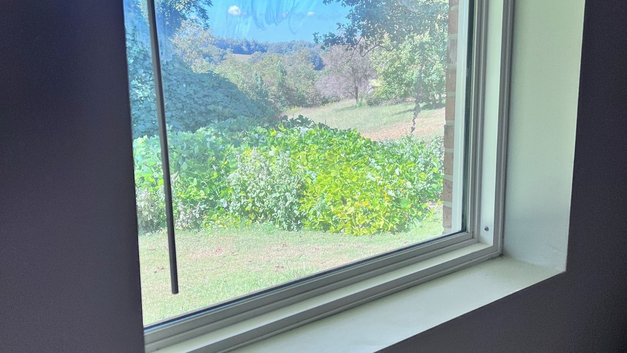 Photo of Bedroom in Redwood