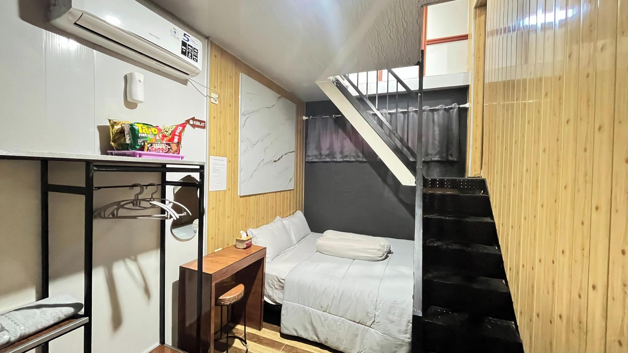 Photo of Bedroom in Kalipuro