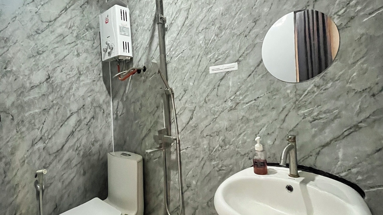 Photo of Bathroom in Kalipuro