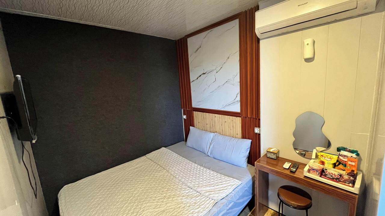 Photo of Bedroom in Kalipuro