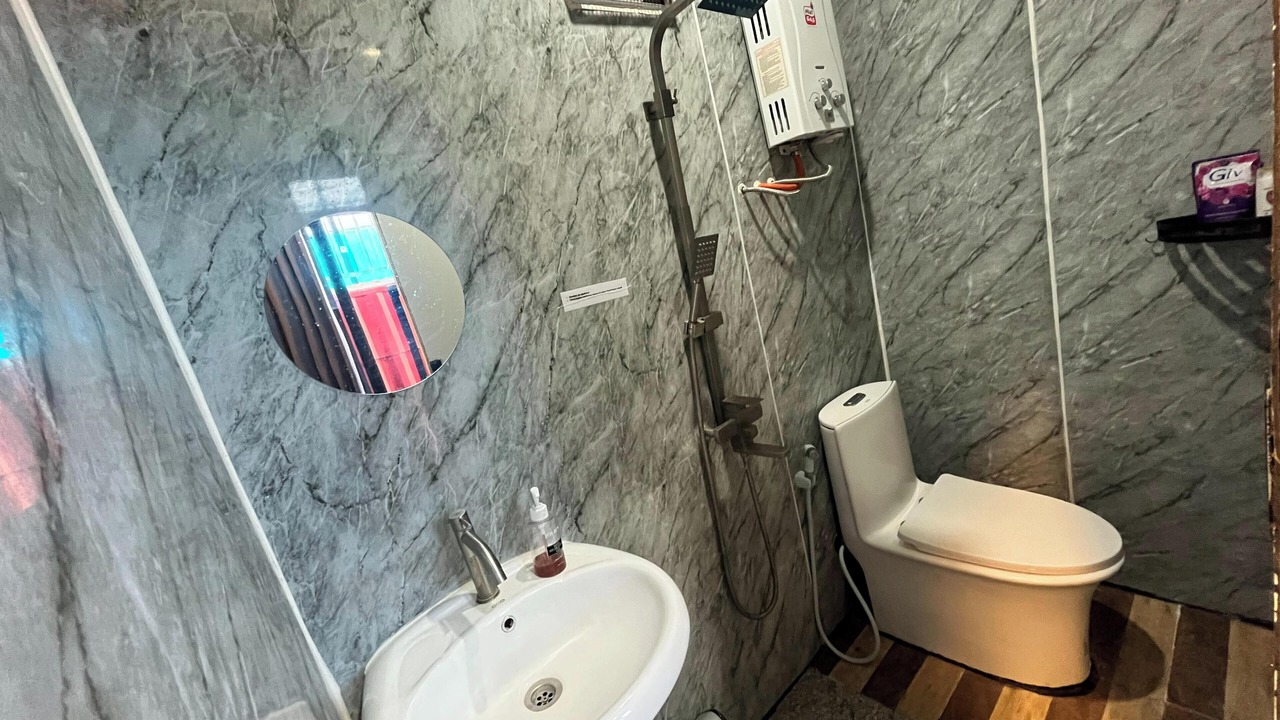 Photo of Bathroom in Kalipuro