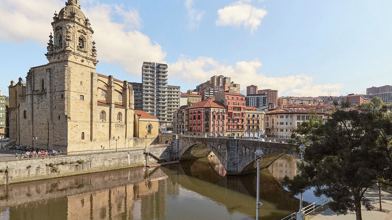 Photo of Others in Bilbao la Vieja