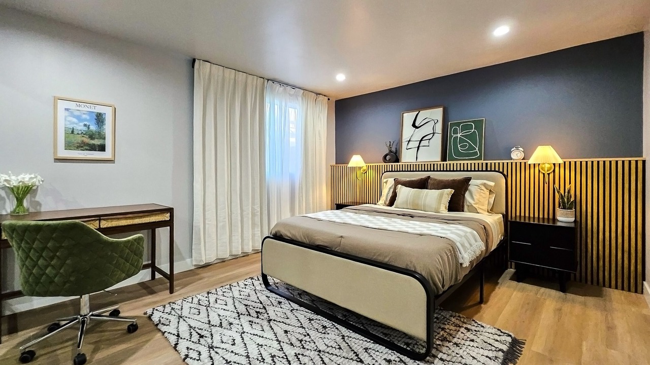 Photo of Bedroom in Mid City