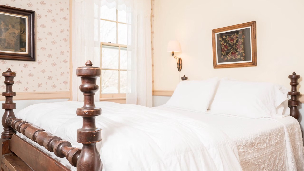 Photo of Bedroom in Lewisburg