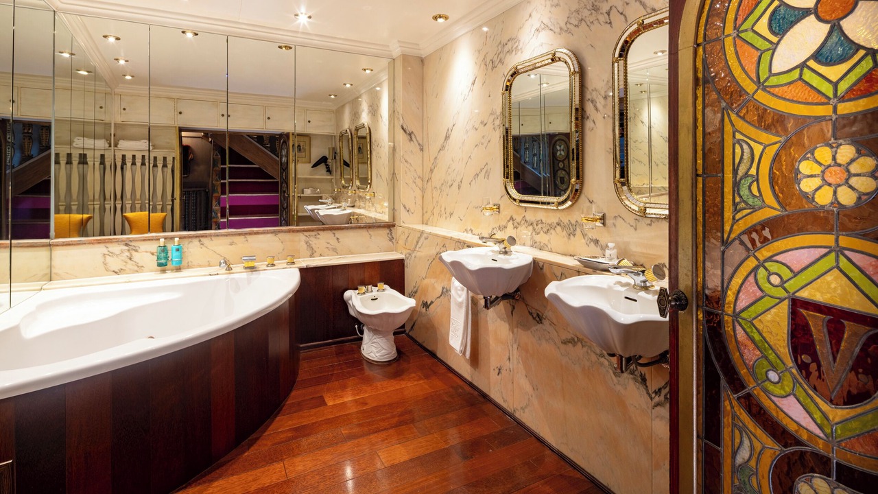 Photo of Bathroom in Bort-l'Etang