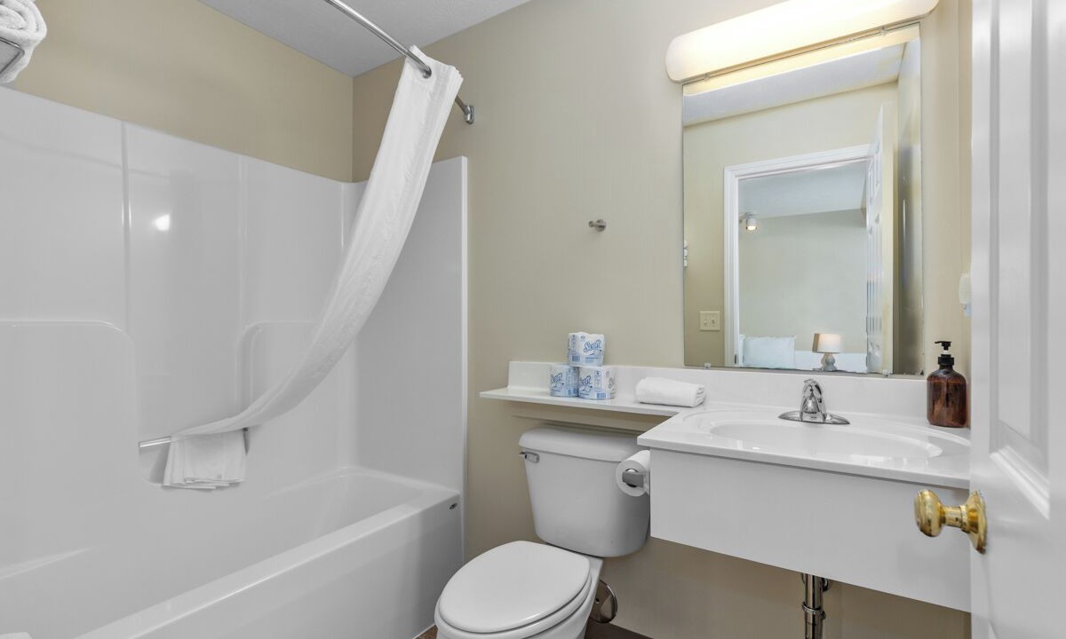 Photo of Bathroom in Lake City