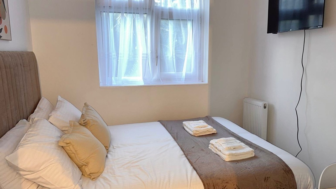 Photo of Others in Shadwell