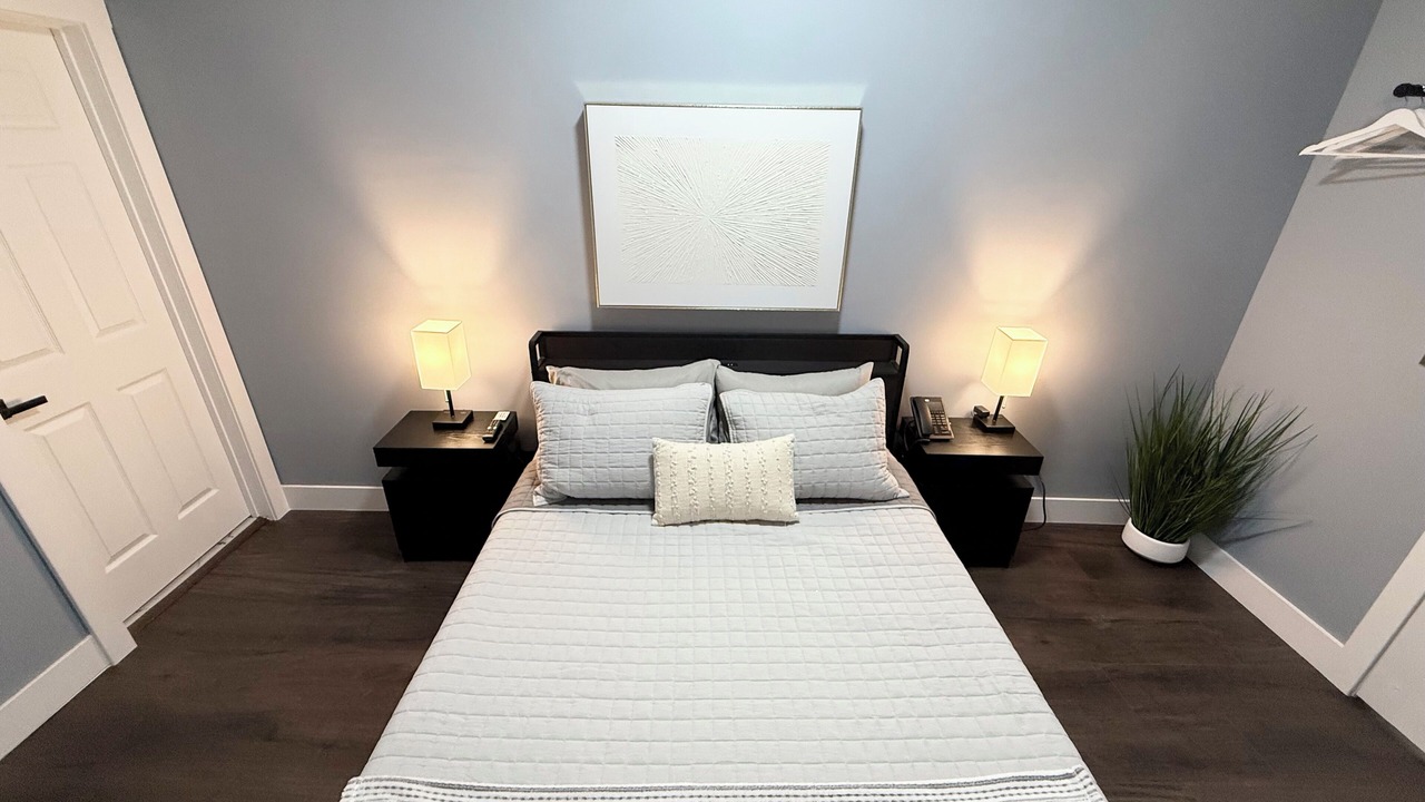 Photo of Bedroom in Lakeview