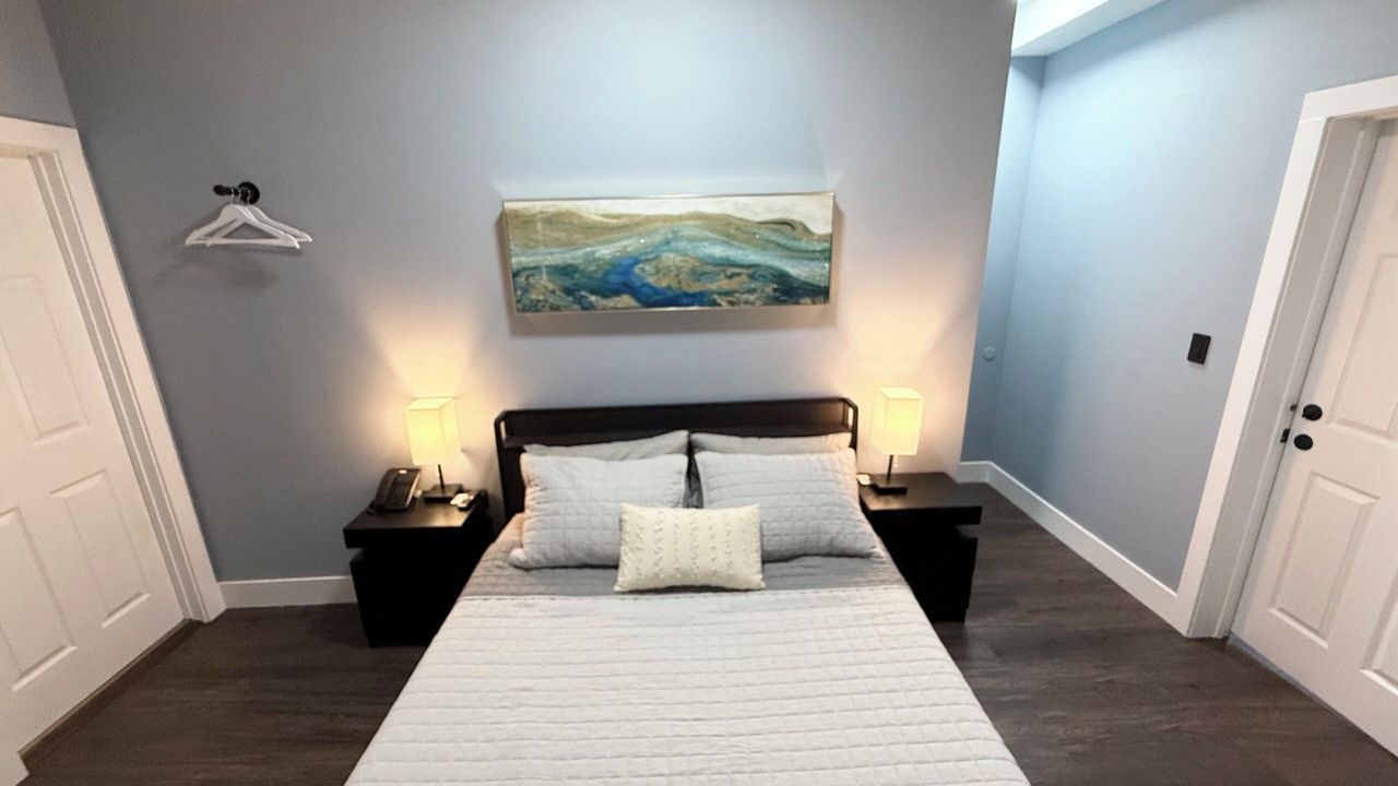 Photo of Bedroom in Lakeview