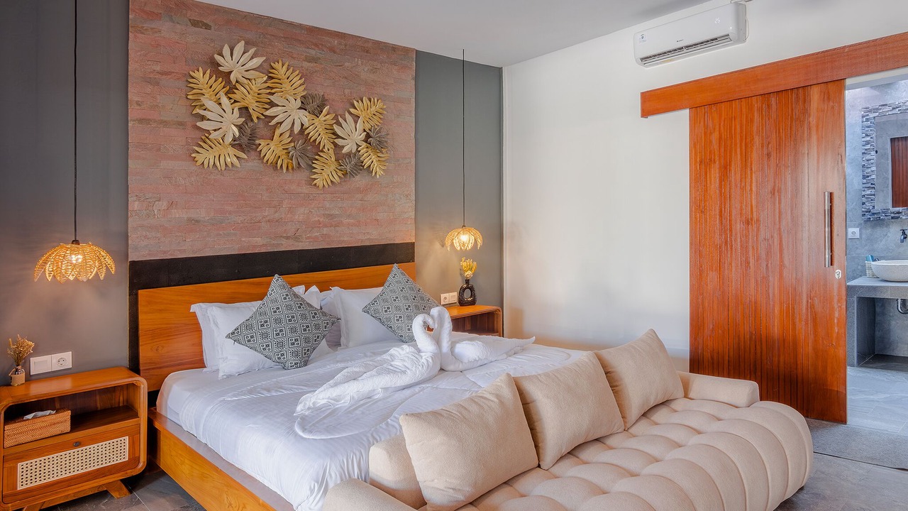 Photo of Others in Mushroom Bay