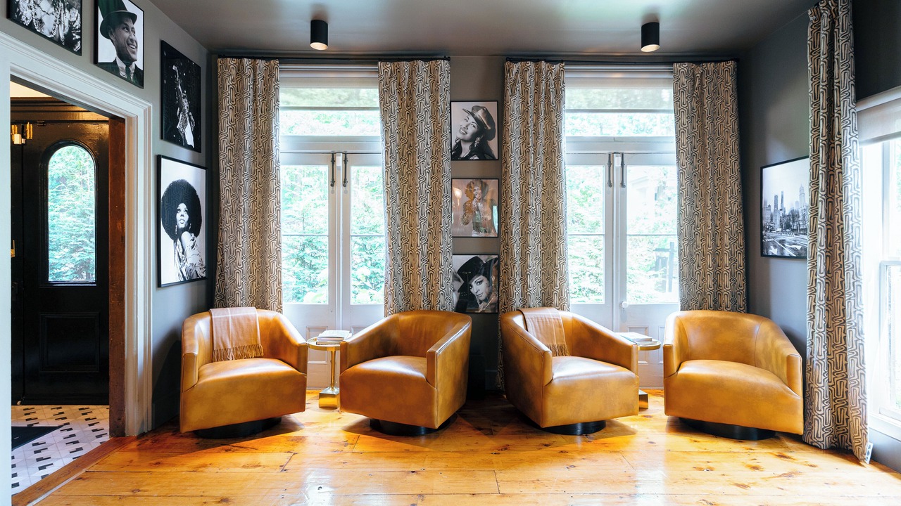 Photo of Others in Oak Hill