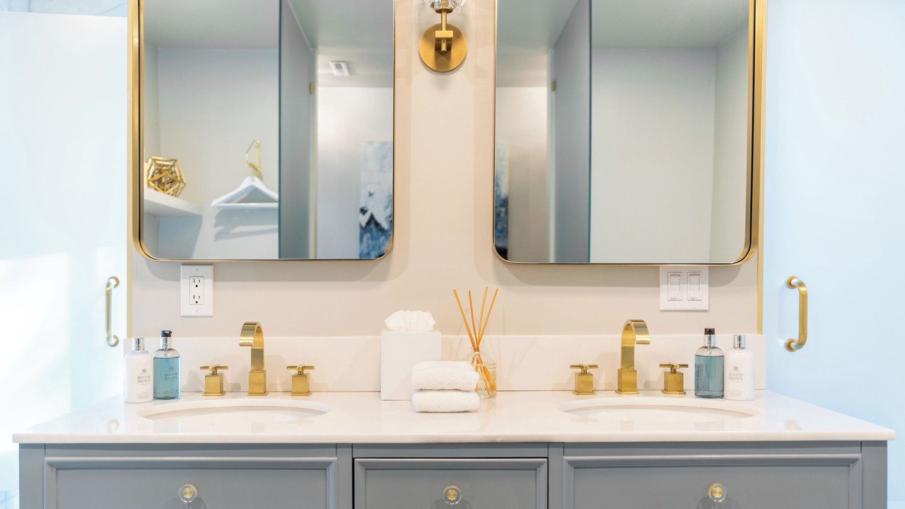 Photo of Bathroom in Oak Hill