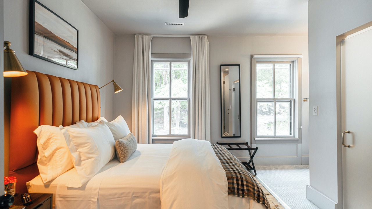 Photo of Bedroom in Oak Hill