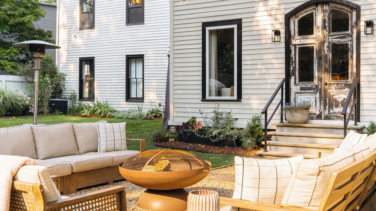 Photo of Outdoor in Oak Hill