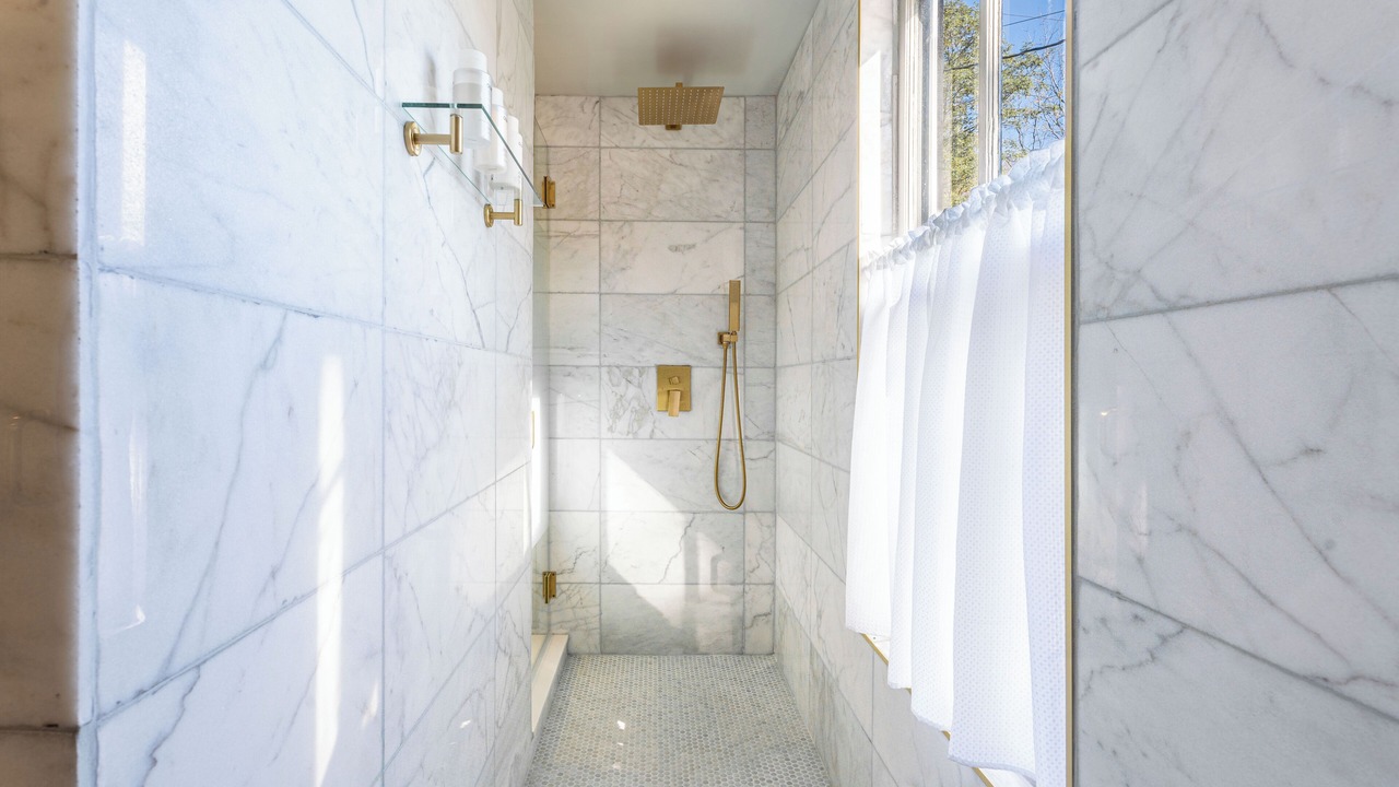 Photo of Bathroom in Oak Hill