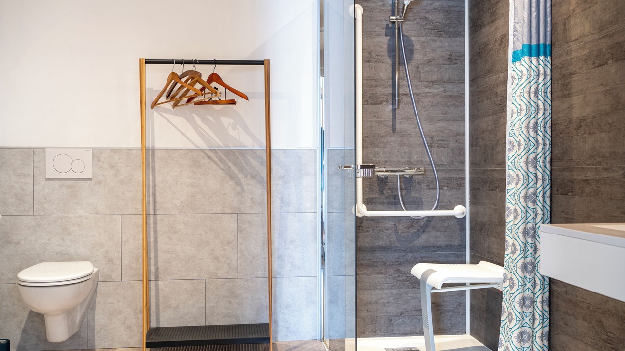 Photo of Bathroom in Chemille-Melay