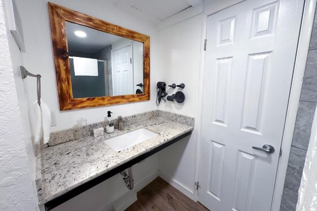 Photo of Others in Lake Arrowhead