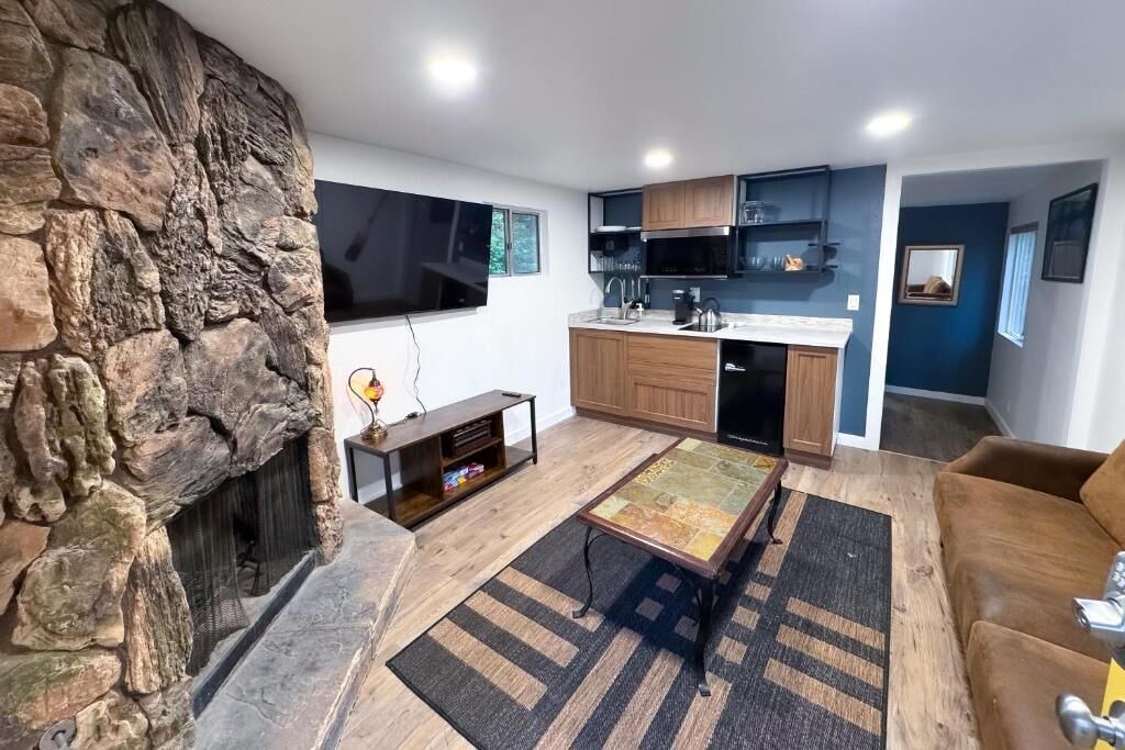 Photo of Others in Lake Arrowhead