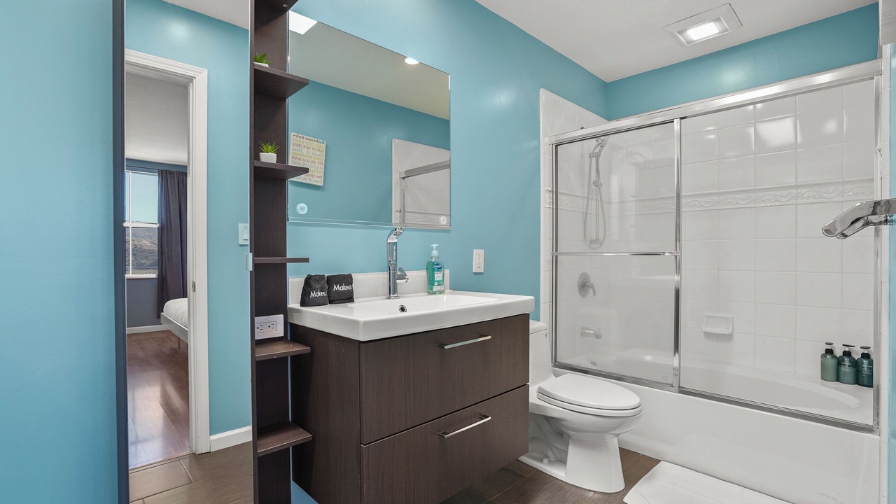 Photo of Bathroom in Little Hollywood