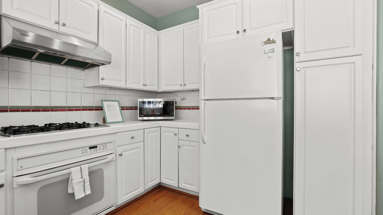 Photo of Kitchen in Little Hollywood